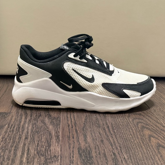 NIKE AIR MAX’S - Picture 5 of 6